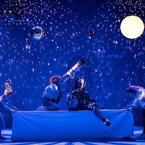 Bühnenimpression von »Die Schöne und das Biest«