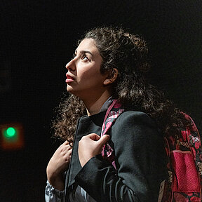 Bühnenimpressionen von »Zwischen Hin und Her – Meine Flucht aus Syrien«