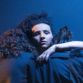 Bühnenimpressionen von »Zwischen Hin und Her – Meine Flucht aus Syrien«