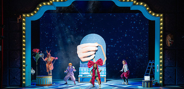 Bühnenimpression von »Die Schöne und das Biest«