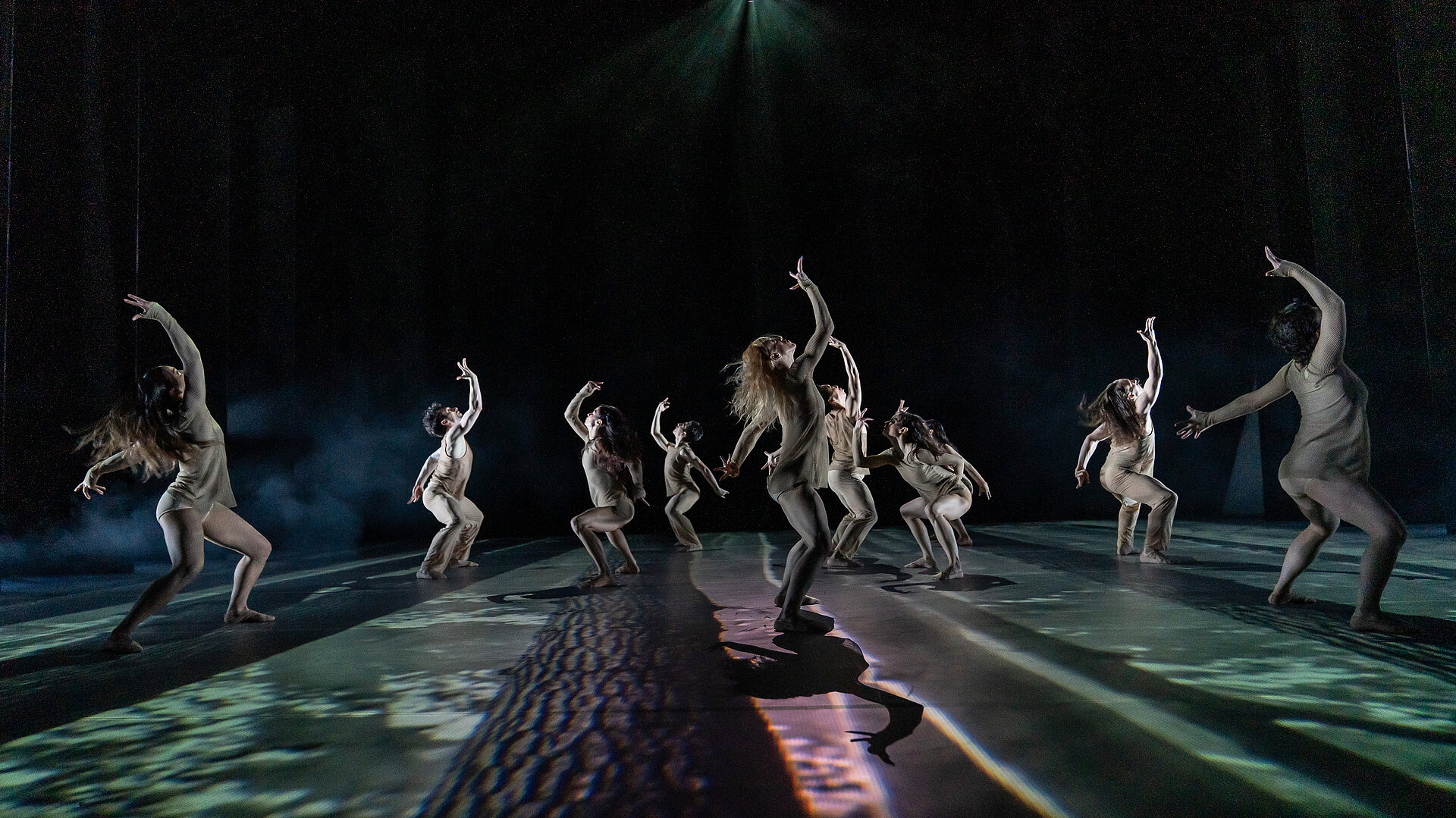 Bühnenimpressionen des Ballettabends »Blühend«