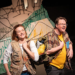 Bühnenimpressionen aus "Unsere wilden Jahre / As wi wild weern"