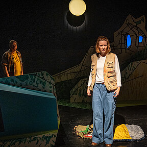 Bühnenimpressionen aus "Unsere wilden Jahre / As wi wild weern"